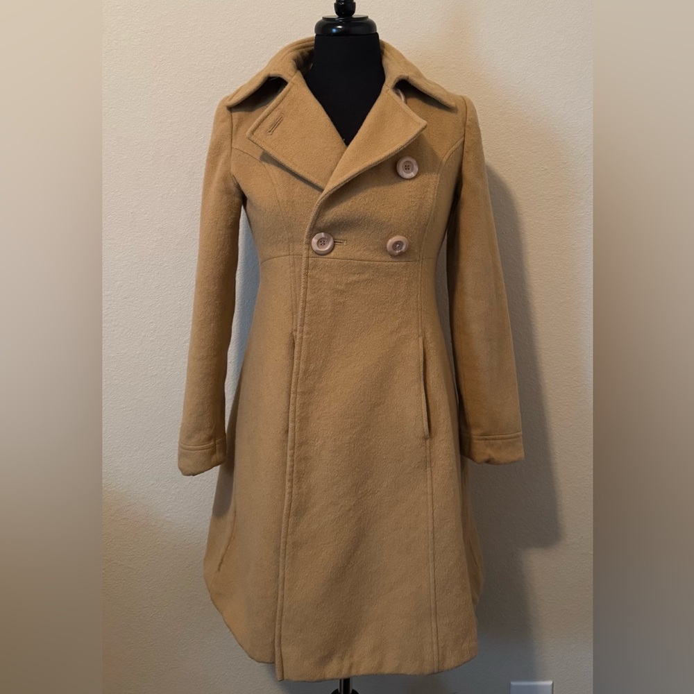 100% Wool Tan Double-Breasted Women's Coat Siz 6 - Picture 3 of 12